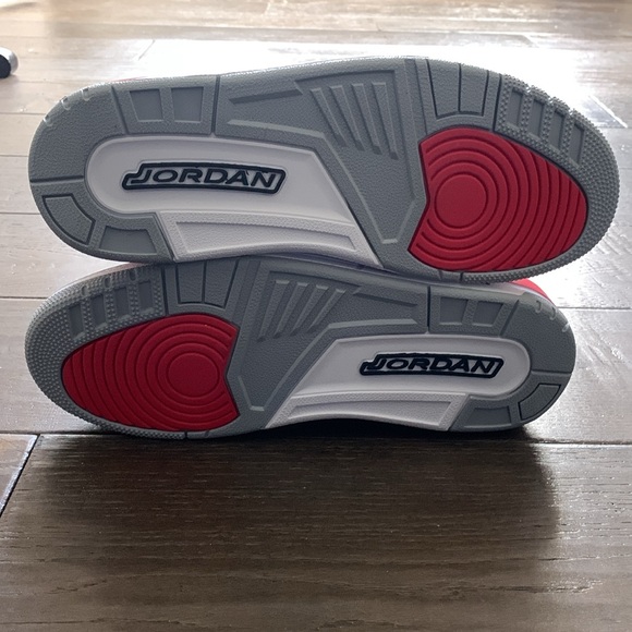 Nike Air Jordan Legacy 312 Low Basketball Shoes - Picture 9 of 9